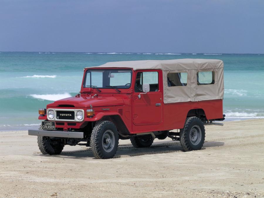 Toyota Land Cruiser 47 Canvas Top '1979